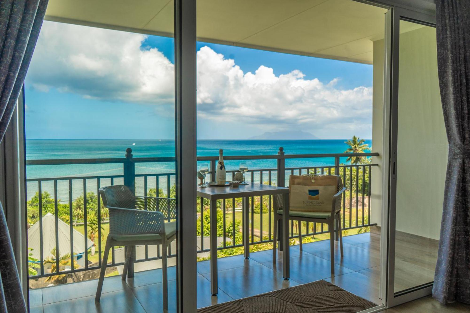 Summer Sand Holiday Apartments Beau Vallon  Bagian luar foto